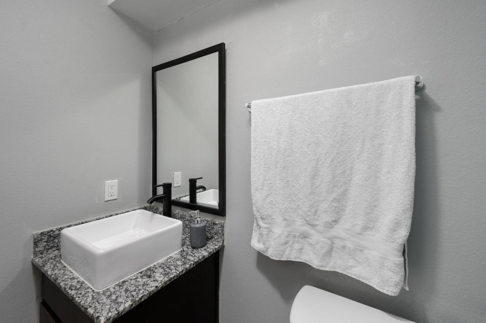 Convenient 1Br Unit Close To Shopping & Dining Houston Esterno foto